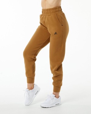 Almond Alphalete ELMTS Cuffed Jogger Women's Jogger | 7024163-DW