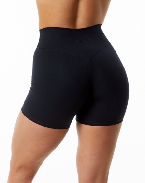 Black Alphalete Alphalux Wonder Short 6" Women's Shorts | 2863097-YV