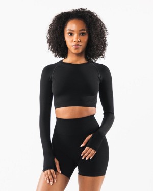 Black Alphalete Stratus LS Crop Women's Long Sleeve | 2657940-NQ