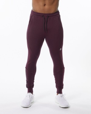 Merlot Alphalete ELMTS Cuffed Jogger Men's Jogger | 1354768-YZ