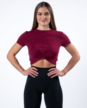 Ruby Red Alphalete Evo Twist Crop Women's Shirts | 0316597-WF