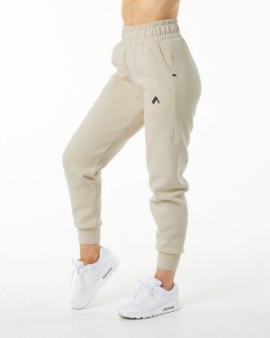 Vanilla Alphalete ELMTS Cuffed Jogger Women's Jogger | 8031692-HS