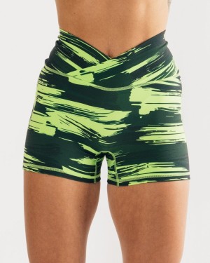 Volt Canvas Camo Alphalete Surface Power Short 5" Women's Shorts | 7195802-DS