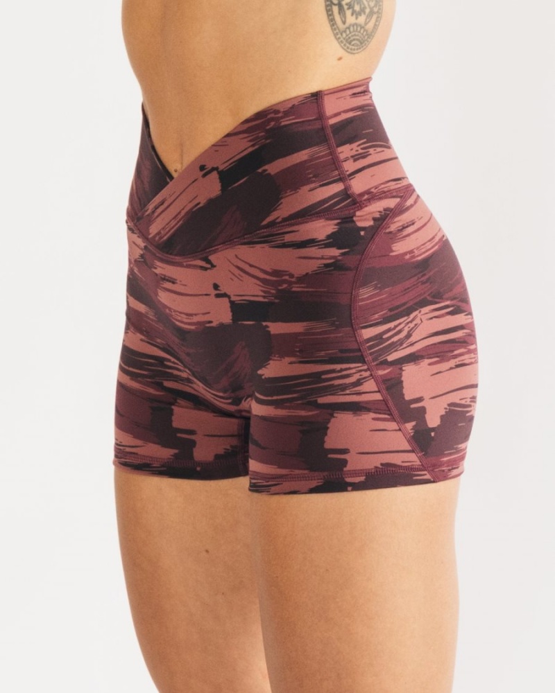 Burgundy Canvas Camo Alphalete Surface Power Short 5" Women's Shorts | 7905861-TN