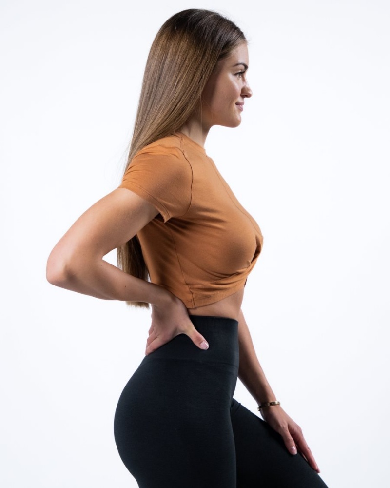 Camel Alphalete Evo Twist Crop Women's Shirts | 6593814-HM