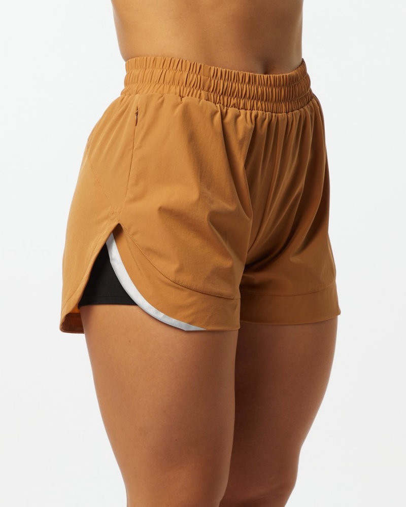 Chestnut Alphalete Stride Short 3" Women's Shorts | 3817902-ZV