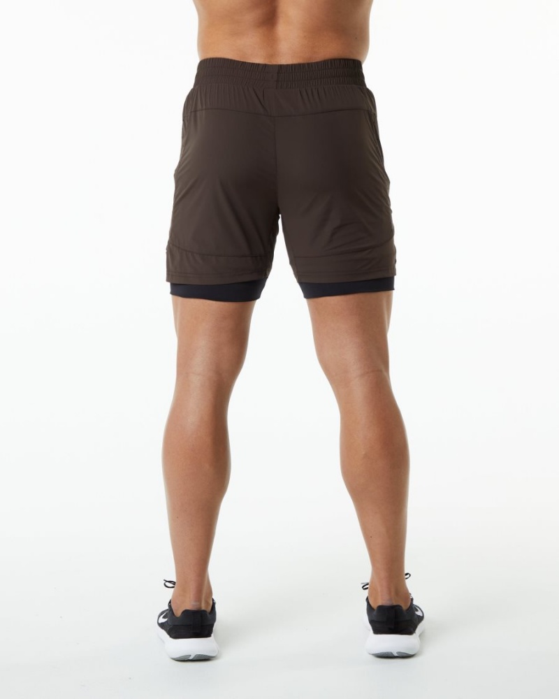 Fudge Brown Alphalete Infinity Speed Short 5.5" Men's Shorts | 7349016-CU