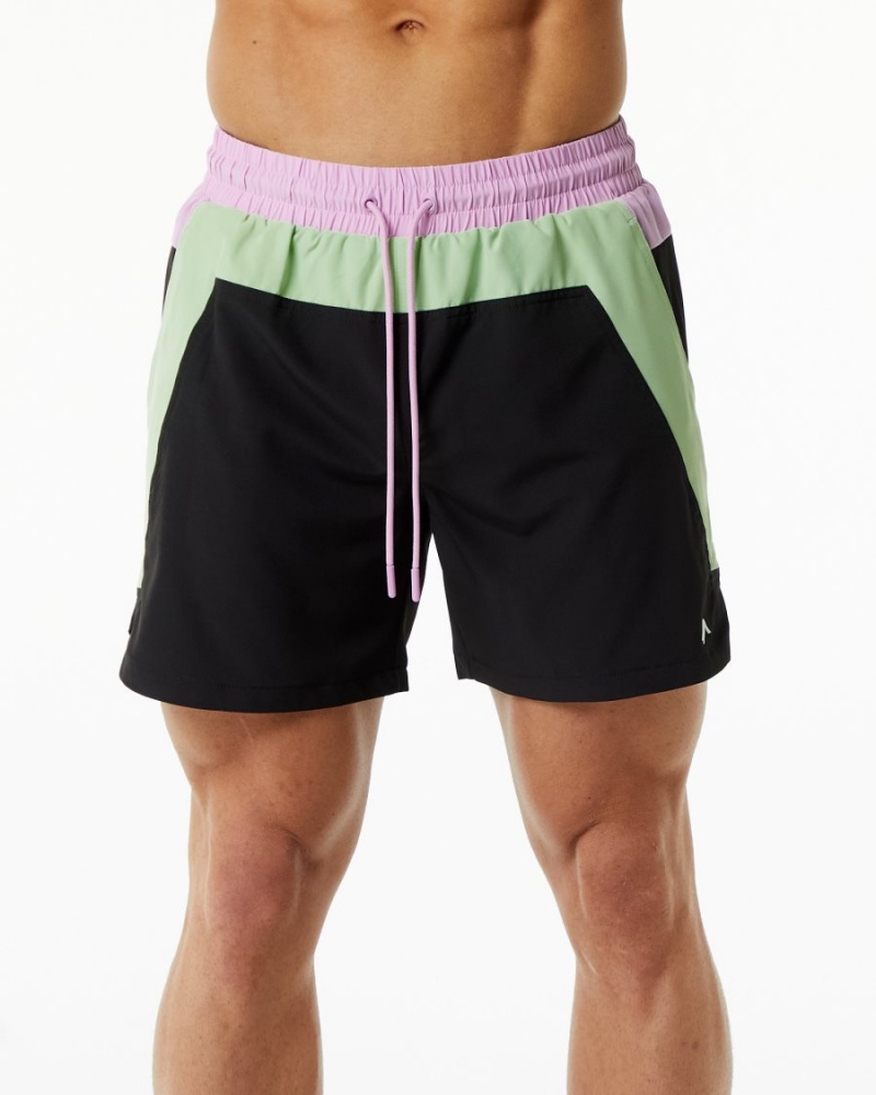 Green / Black Alphalete Swim Trunk 5.5" Men\'s Boardshorts | 3796082-BV