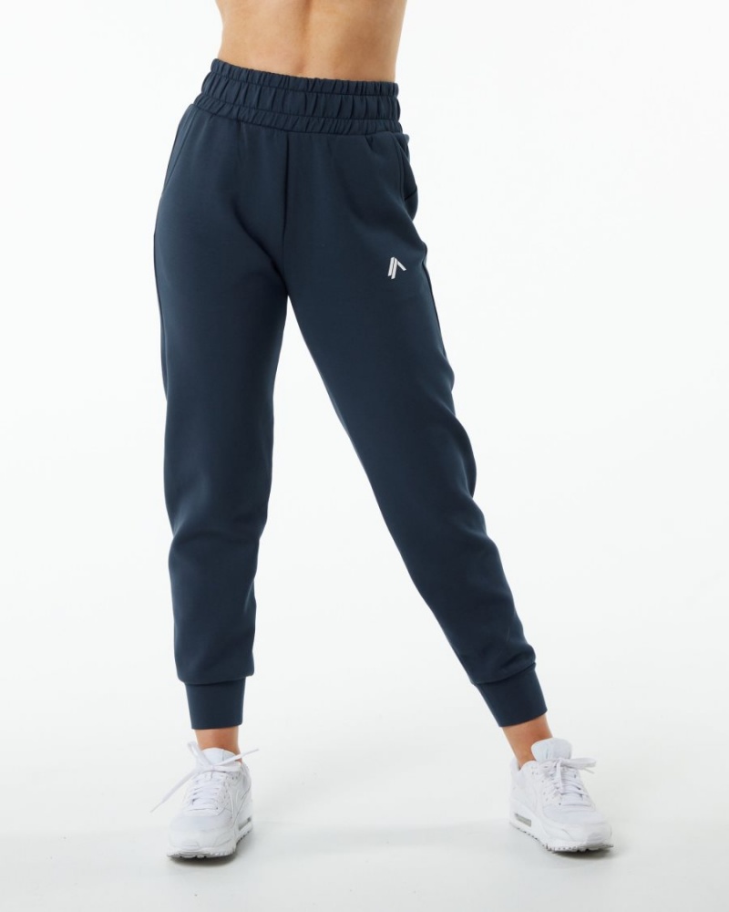 Harbor Navy Alphalete ELMTS Cuffed Jogger Women's Jogger | 2451608-TC