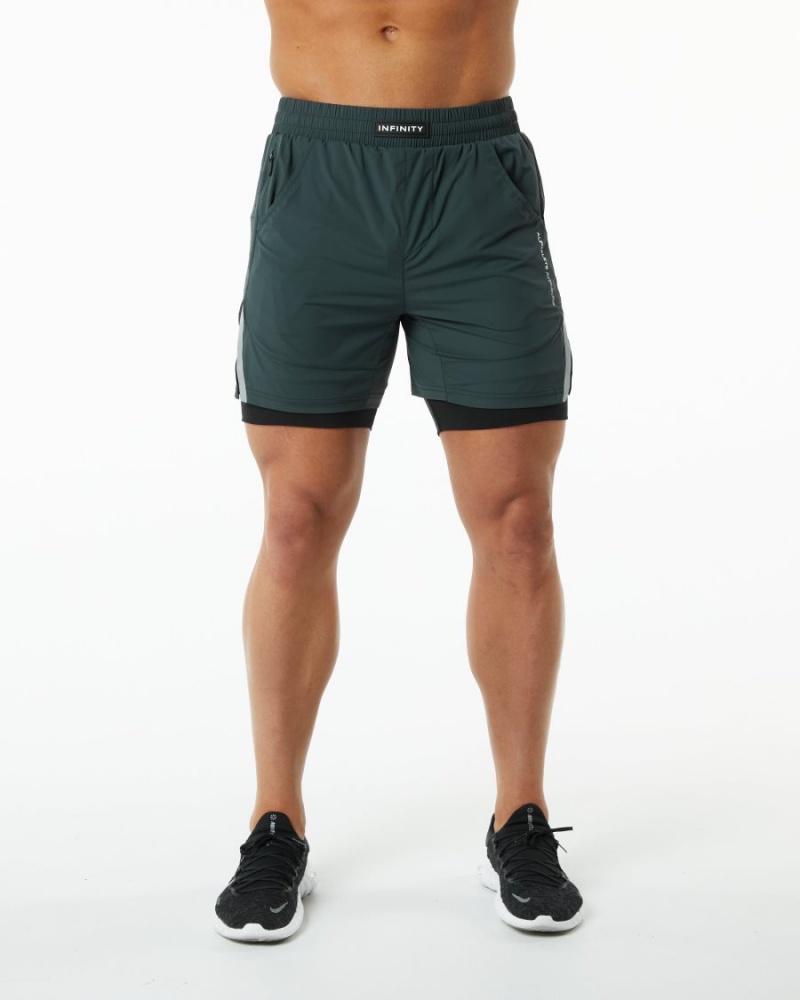 Hunter Green Alphalete Infinity Speed Short 5.5" Men's Shorts | 0241738-ZY