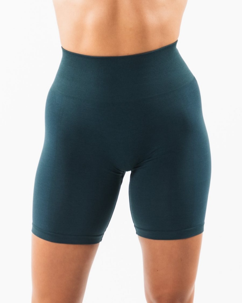 Midnight Alphalete Amplify Short 6.5” Women's Shorts | 6439780-BV