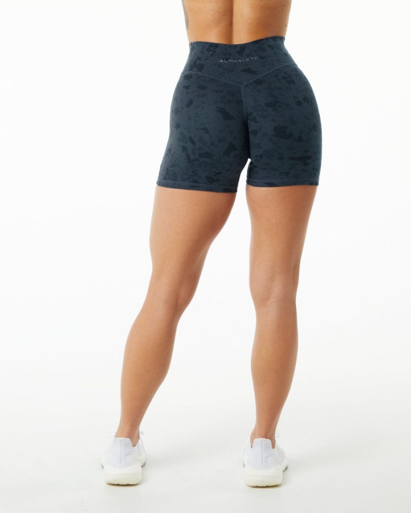 Pebble Print Whale Blue Alphalete Surface Power Short 5" Women's Shorts | 6108345-MJ