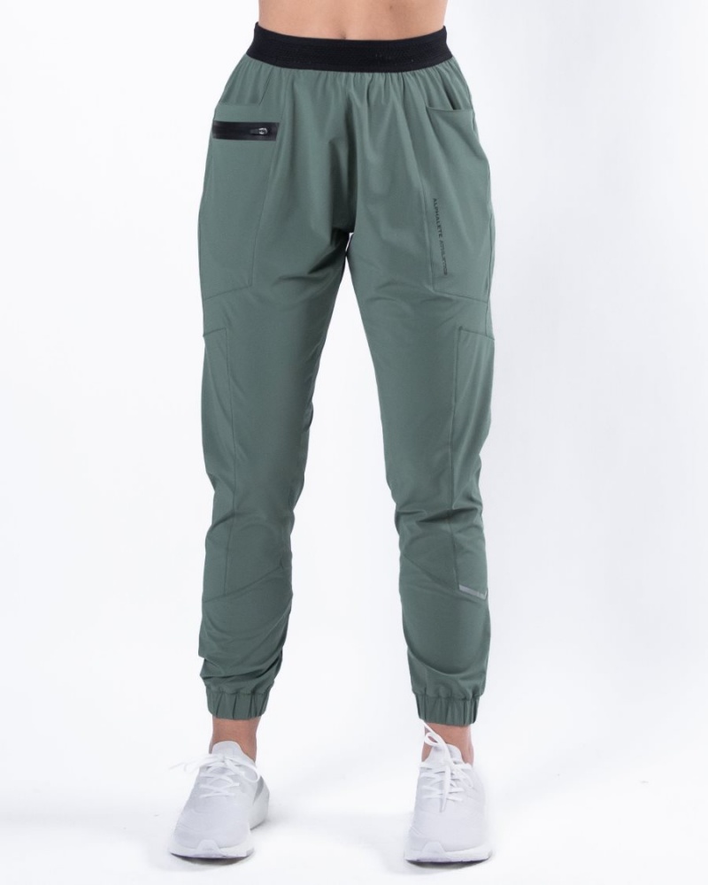 Sage Green Alphalete Studio Pant Women\'s Jogger | 0652934-GZ