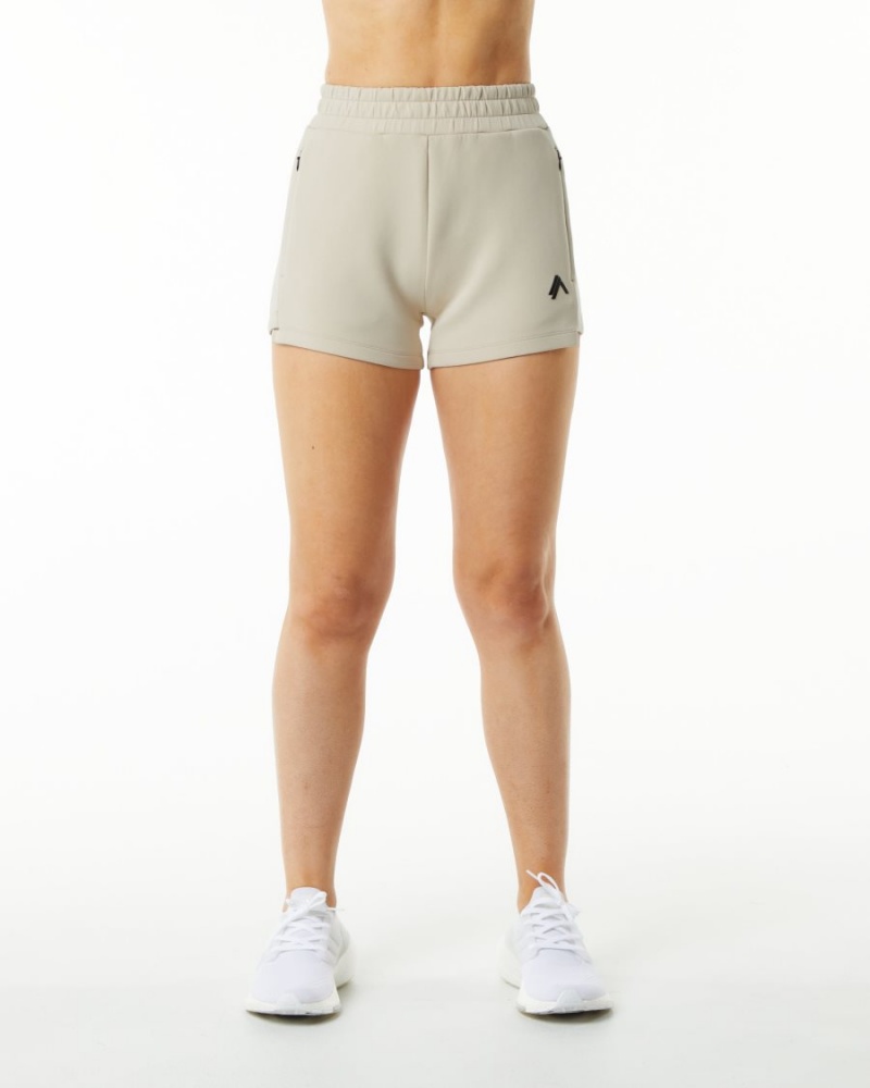 Vanilla Alphalete ELMTS Athletic Short 3.5" Women's Shorts | 1283945-XN